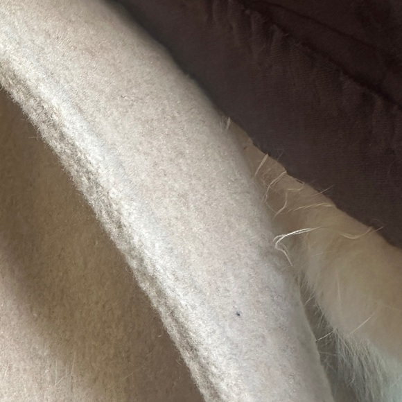 Vintage Prime Source Wool and Rabbit Fur Collar- Cream Coat - Picture 13 of 13